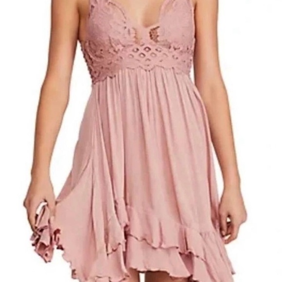 Free People Adella Slip Dress. Dusty Rose Pink.
Size Small, NWT - Picture 2 of 9